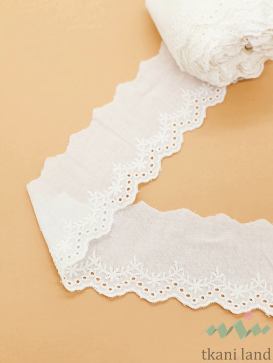 KR_B0021_n Кружево на батисте цвет Теплый белый шир 6 см
