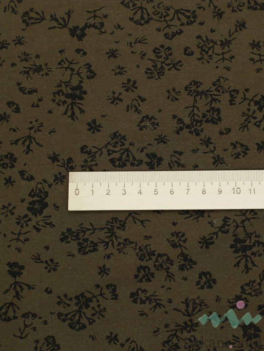 FL0247 Фланель «Букет чёрных цветов на хаки»