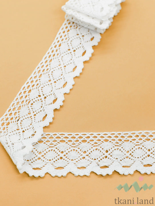 KR0078 Кружево хлопковое вязаное  цвет Теплый белый шир.4,5см