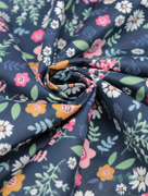 K4119 Сатин «Цветочная поляна на синем»