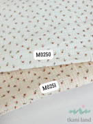 M0250 Муслин двухслойный «Мелкие красные цветочки на белом»