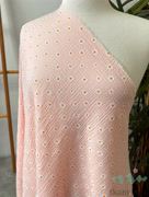 M0400 Муслин двухслойный «Ромашки на розовом»